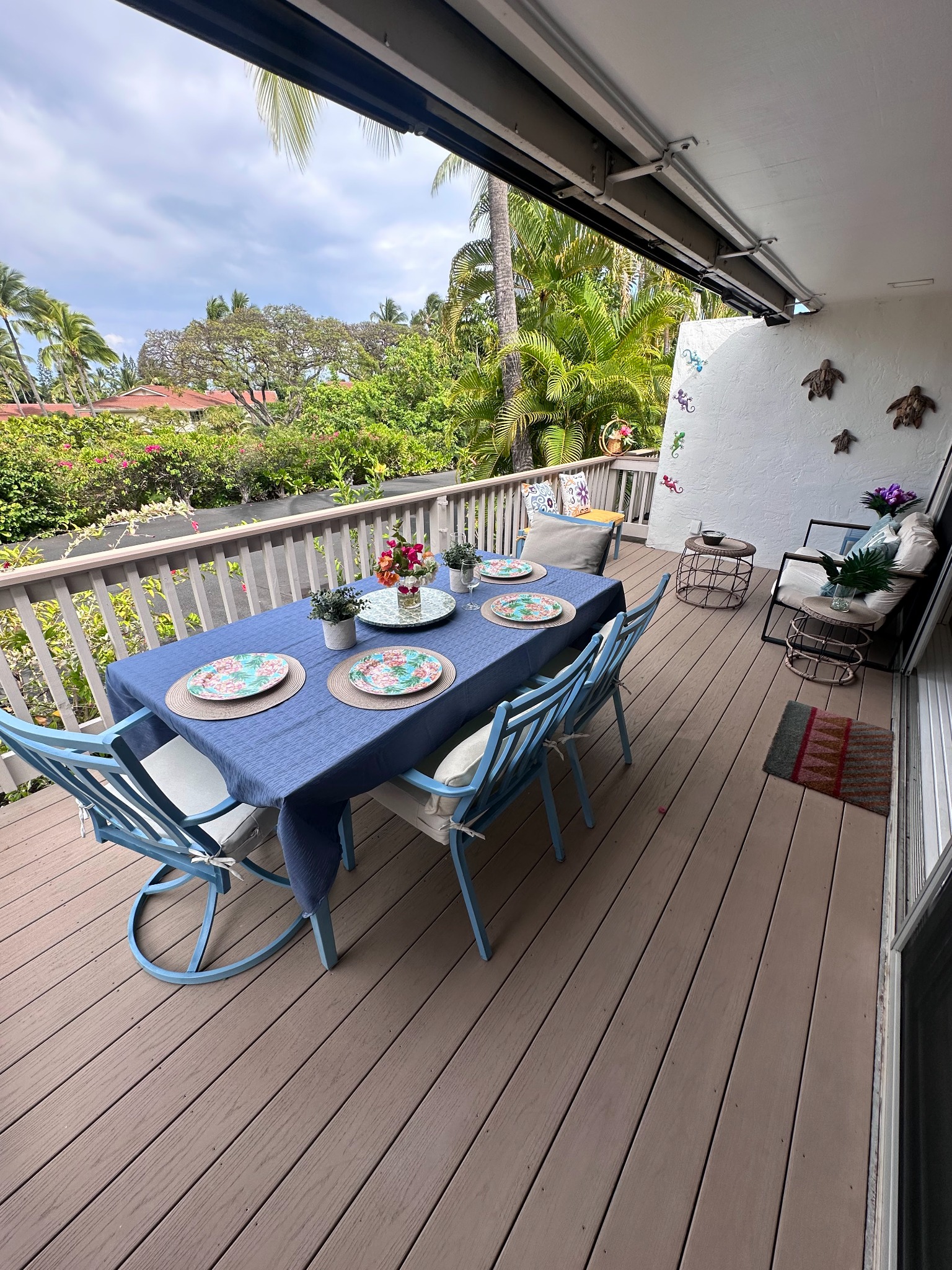 Large furnished Keauhou lanai